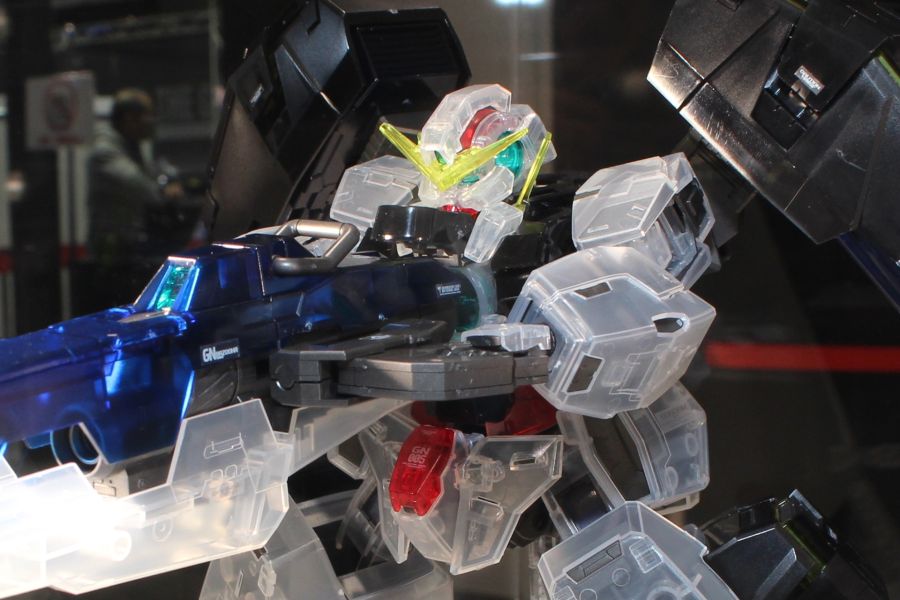 MG 건담 바체 [클리어 컬러] 도쿄점 다각도 전시 사진_7.jpg