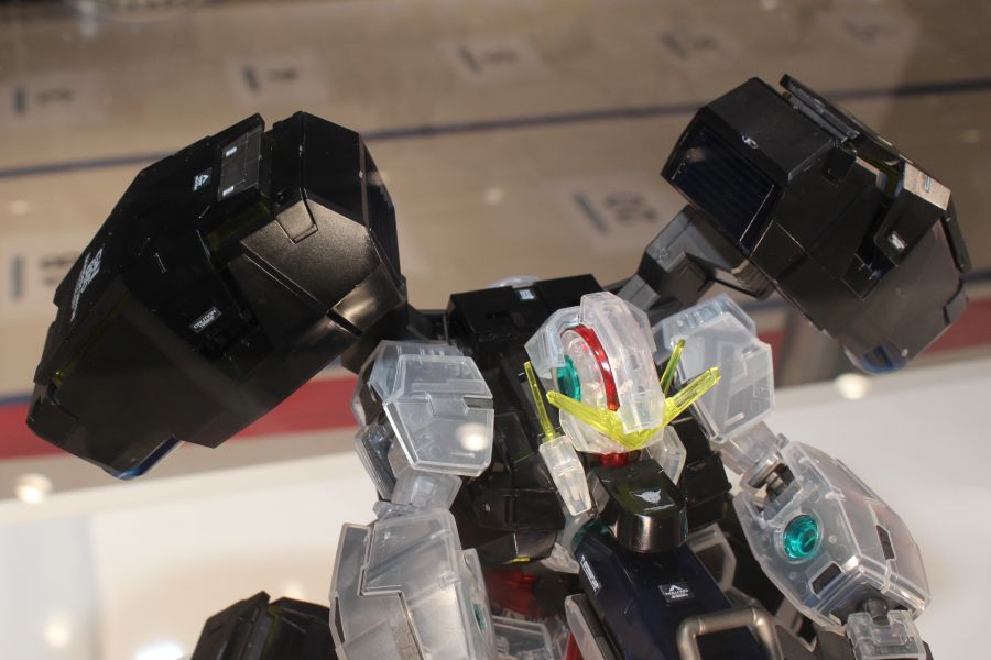 MG 건담 바체 [클리어 컬러] 도쿄점 다각도 전시 사진_15.jpg