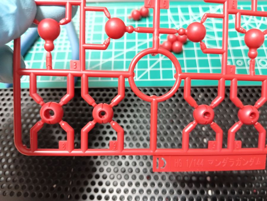 HGFC 1/144 만다라 건담 조립 진행 리뷰_3.jpg