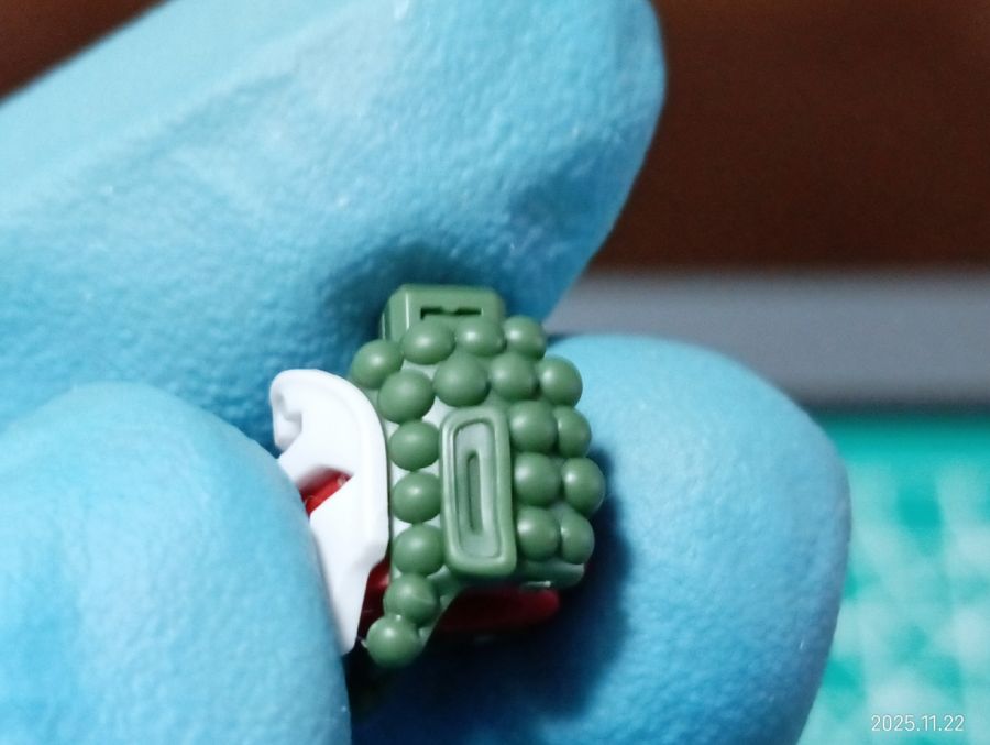 HGFC 1/144 만다라 건담 조립 진행 리뷰_45.jpg