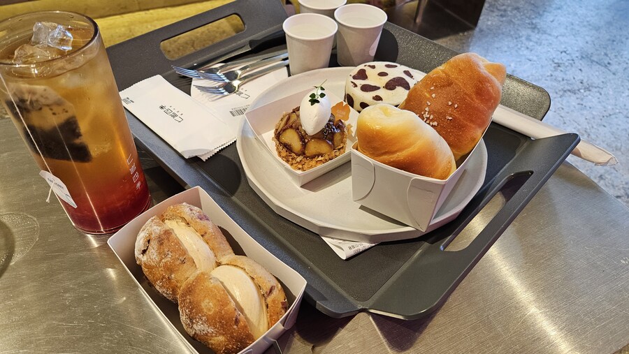 [부산]뷰 분위기 주차 빵 맛 가성비가 괜찮았던 칠암사계_4.jpg