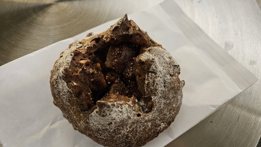 [부산]뷰 분위기 주차 빵 맛 가성비가 괜찮았던 칠암사계_10.jpg