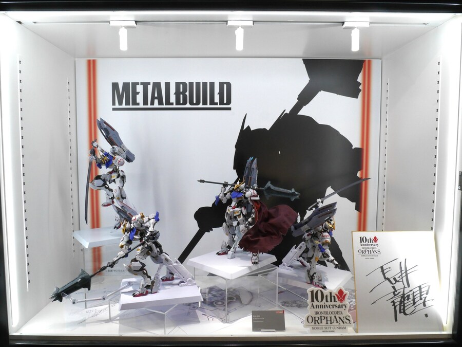 [반다이] 타마시네이션 스토어 도쿄. 건담 철혈의 오펀스 피규어 전시 이미지_1.jpg