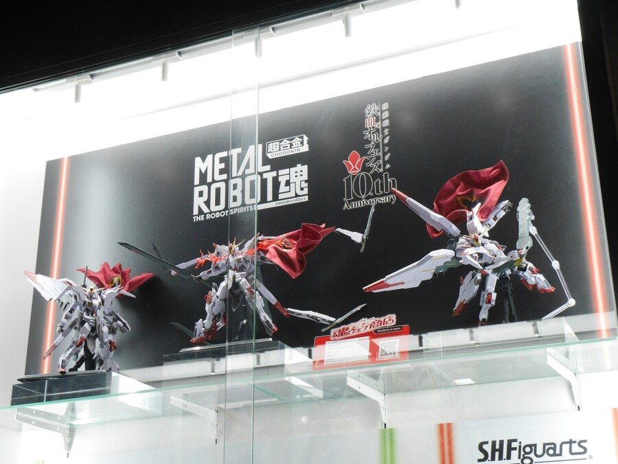 [반다이] 타마시네이션 스토어 도쿄. 건담 철혈의 오펀스 피규어 전시 이미지_5.jpg