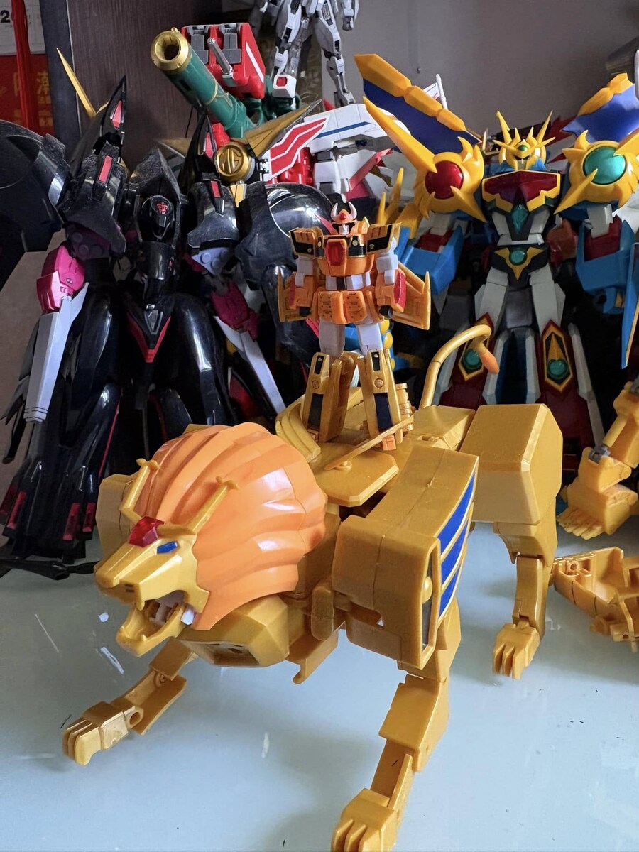 [반다이] SMP 레온 카이저 패키지 구성 및 그레이트 골드란 등 조립 사진_51.jpg