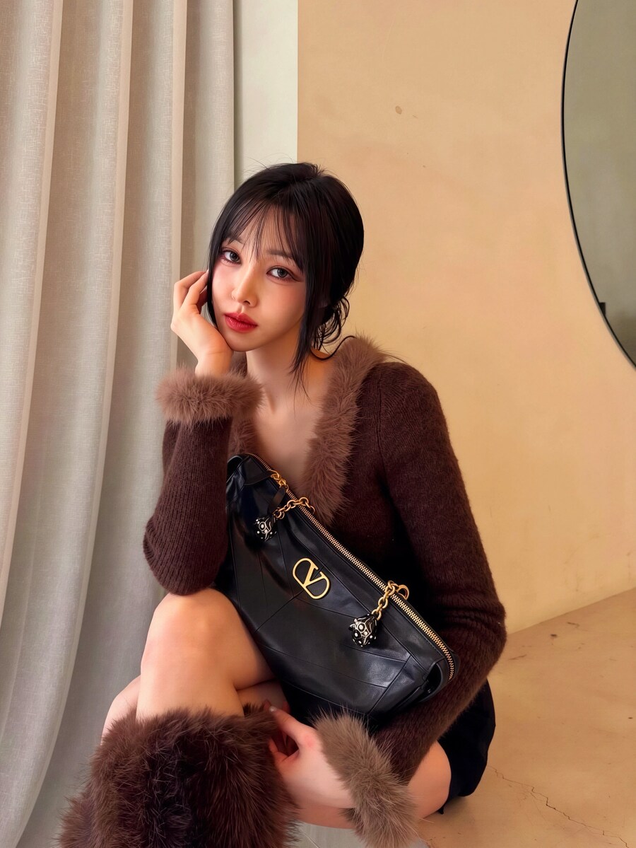 코피 쏟으며 끙끙 누워있습니다_1.png