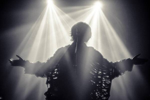 '日 신예' 나토리, 서울 첫 내한…떼창에 울컥 "인이어 뚫릴 만큼 감동"_1.jpg