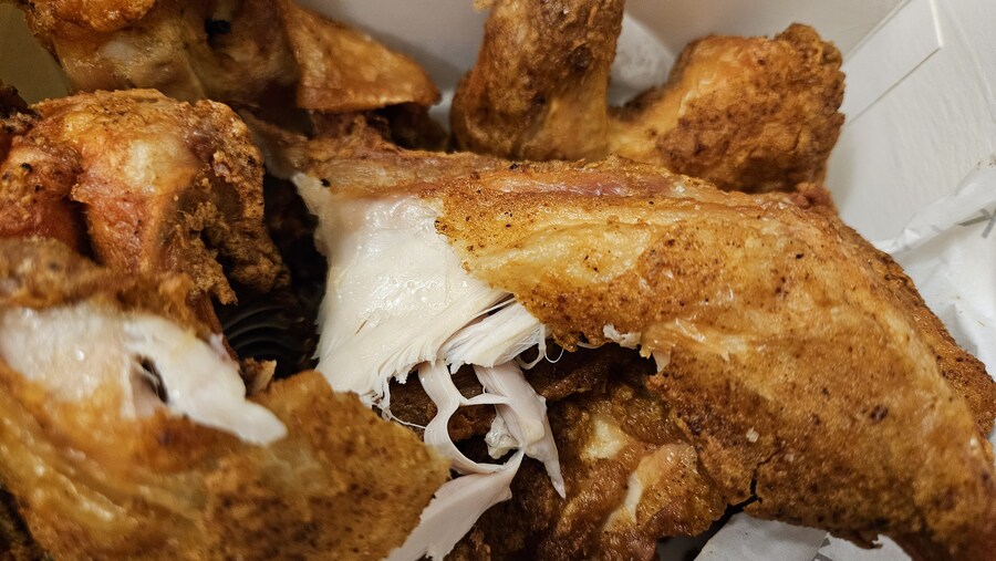 AI의 기적 빠싺빠싺한 깐부 식스팩 치킨_7.jpg