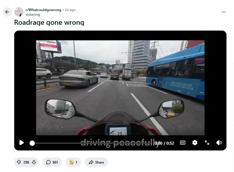 레딧서 핫한 한국 교통사고...mp4_1.webp