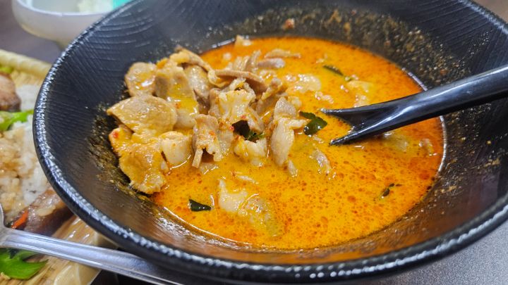 한국에서 가장 맛있는 태국음식 세종 빠쇼앱샙(그린커리 레드커리 커무양 등등)_16.jpg