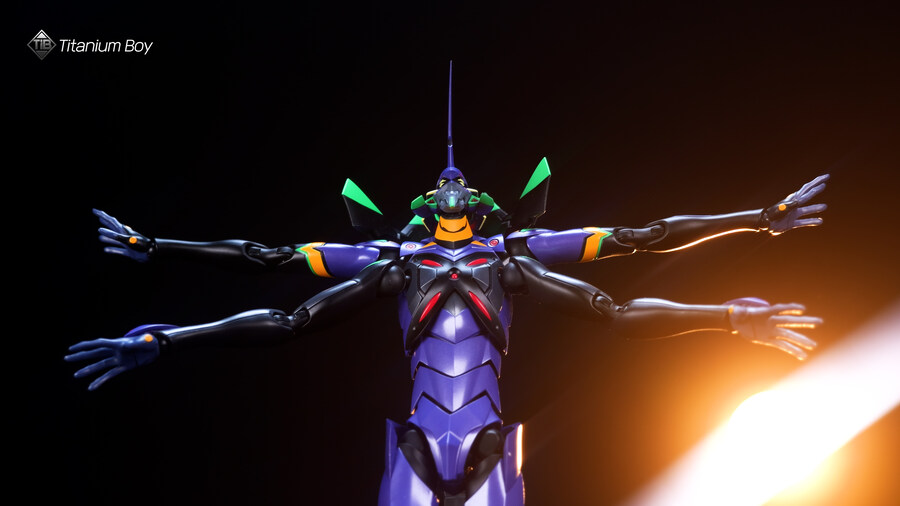 쓰리제로 에반게리온 제13호기_2.jpg