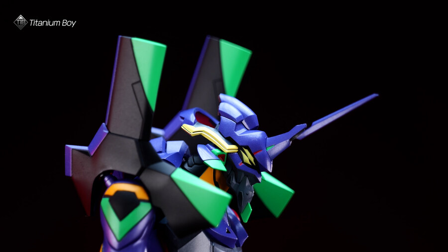 쓰리제로 에반게리온 제13호기_15.jpg