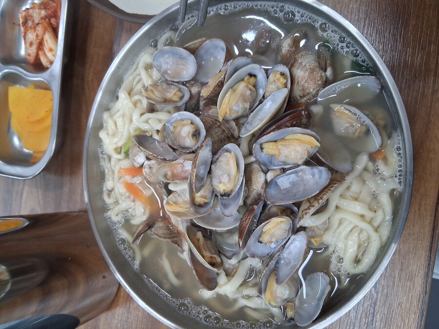 7천원 곱배기 바지락칼국수_4.jpg