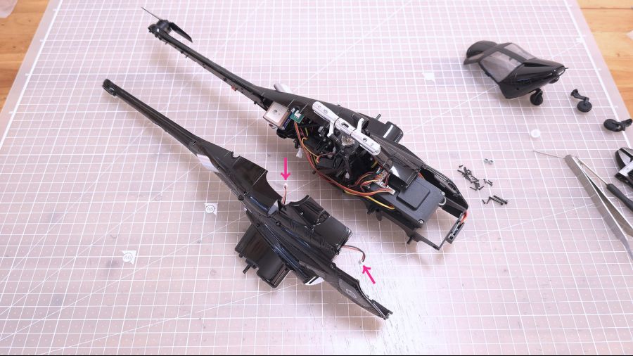 에어울프 무선조종 헬리콥터 YUXIANG F02S_49.jpg