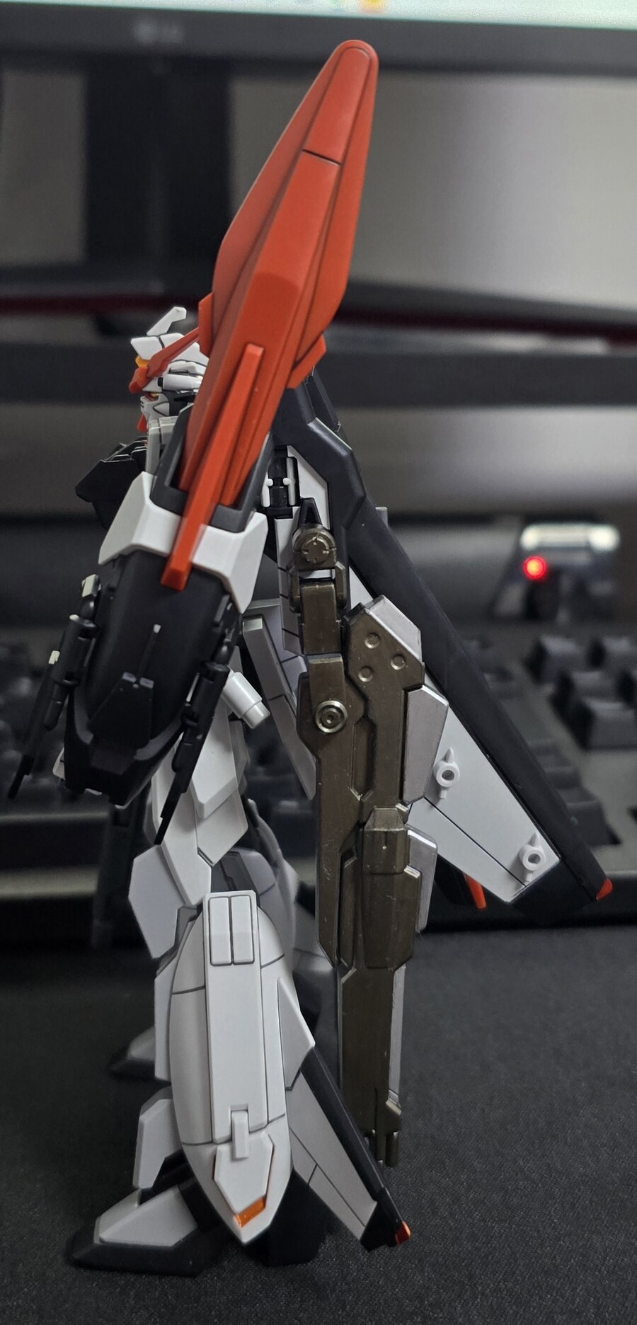 이런저런 정크파츠들로 건프라 꾸며주기_6.jpg