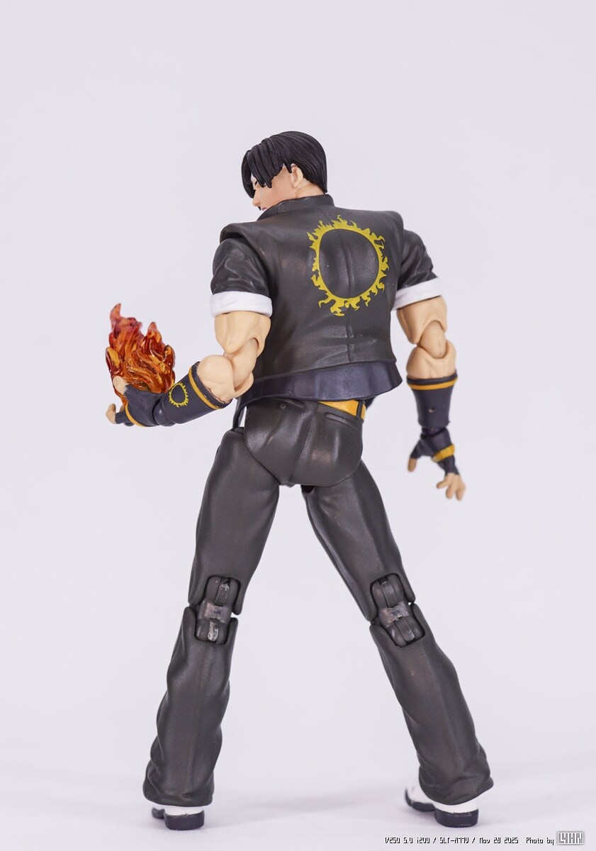 [JOYTOY] 1/18 쿠사나기 쿄_1.jpg