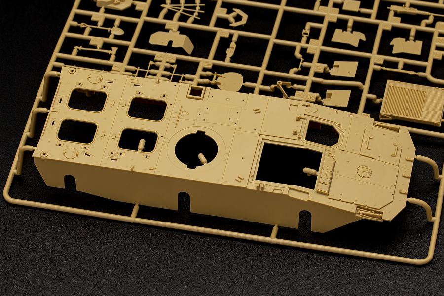[아카데미 과학] 1/35 대한민국 육군 K808 차륜형 장갑차 샘플 런너 사진_3.png