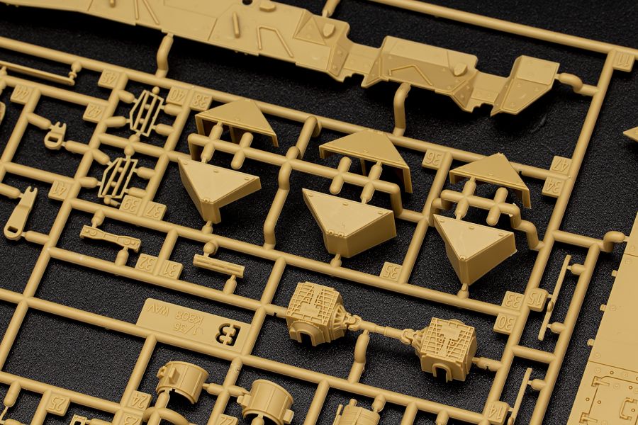 [아카데미 과학] 1/35 대한민국 육군 K808 차륜형 장갑차 샘플 런너 사진_16.png