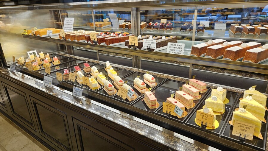 안동 맘모스제과 크림치즈빵_3.jpg