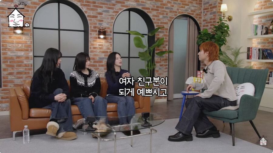 수많은 여동생들이 친오빠의 예쁜 여친을 보고 하는 생각._4.jpg