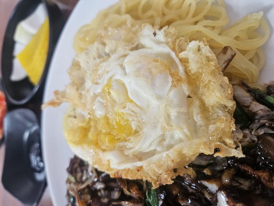 [음성] 오랜만에 계란후라이 주는 간짜장_6.jpg