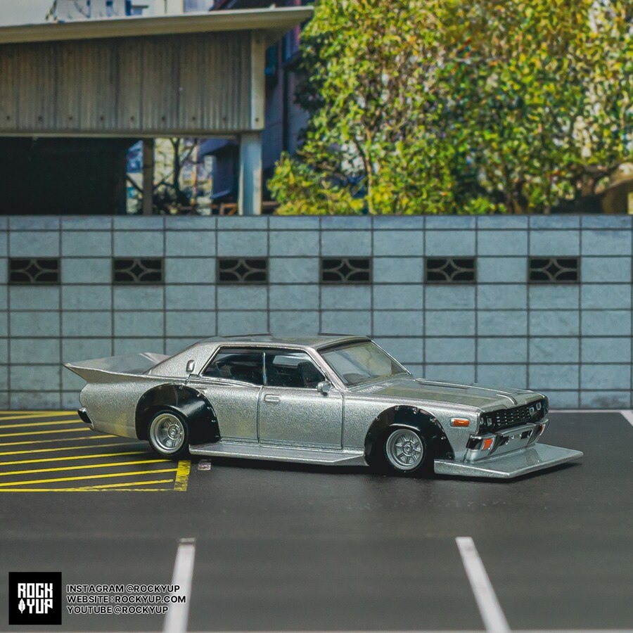 1/64 아오시마 닛산 캐드릭 1977 실버_25.png