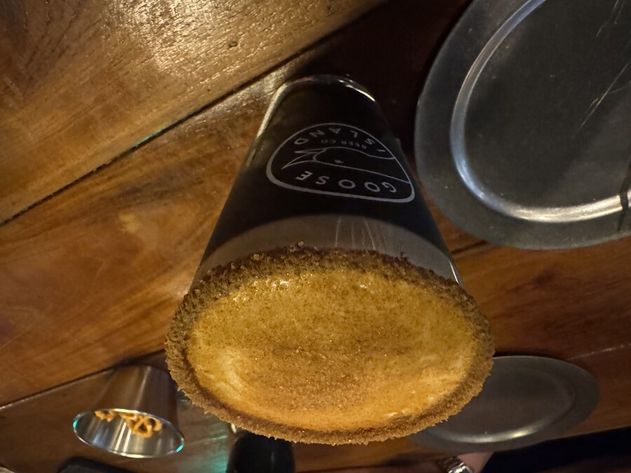 구스아일랜드에서 먹은 피자와 버팔로윙~~~_4.jpg