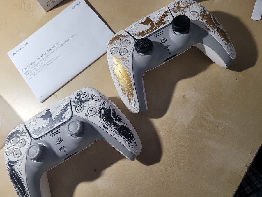 고스트 오브 요테이 컨트롤러 -골드 vs 블랙- (올컬렉션)_10.jpg