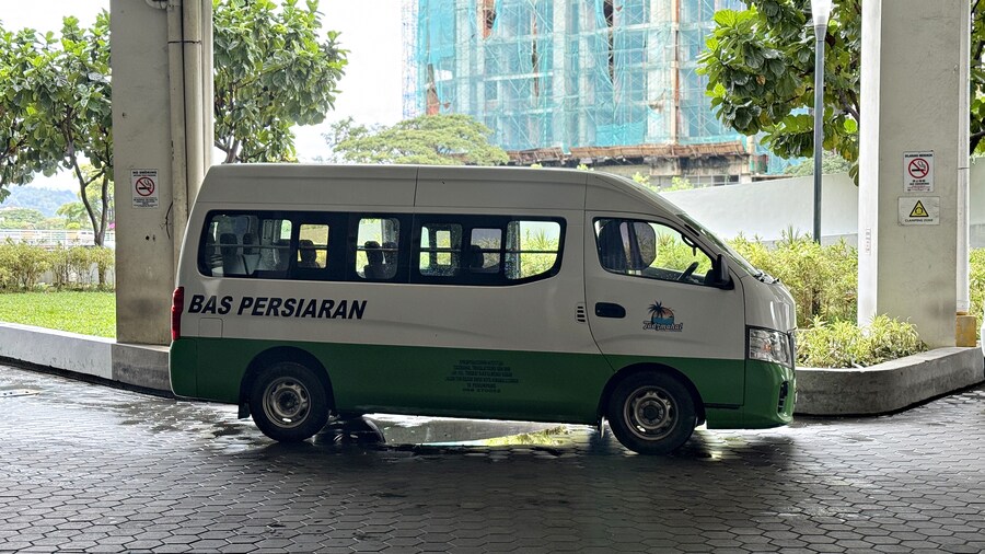 밖에서 밥 먹습니다 - 코타키나발루, 현지BBQ(?)_1.jpg