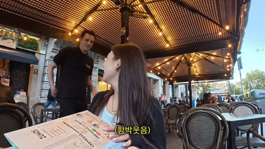 시청자들이 전혀 공감하지 못하는 여행 유튜버.jpg_2.png