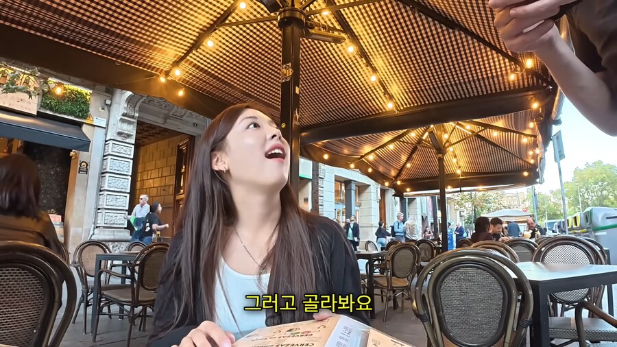 시청자들이 전혀 공감하지 못하는 여행 유튜버.jpg_22.png