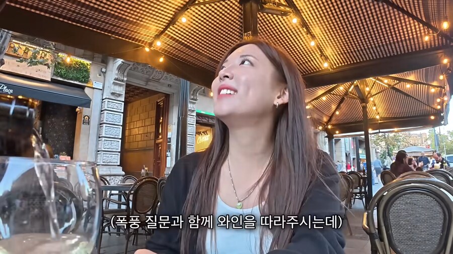 시청자들이 전혀 공감하지 못하는 여행 유튜버.jpg_33.png