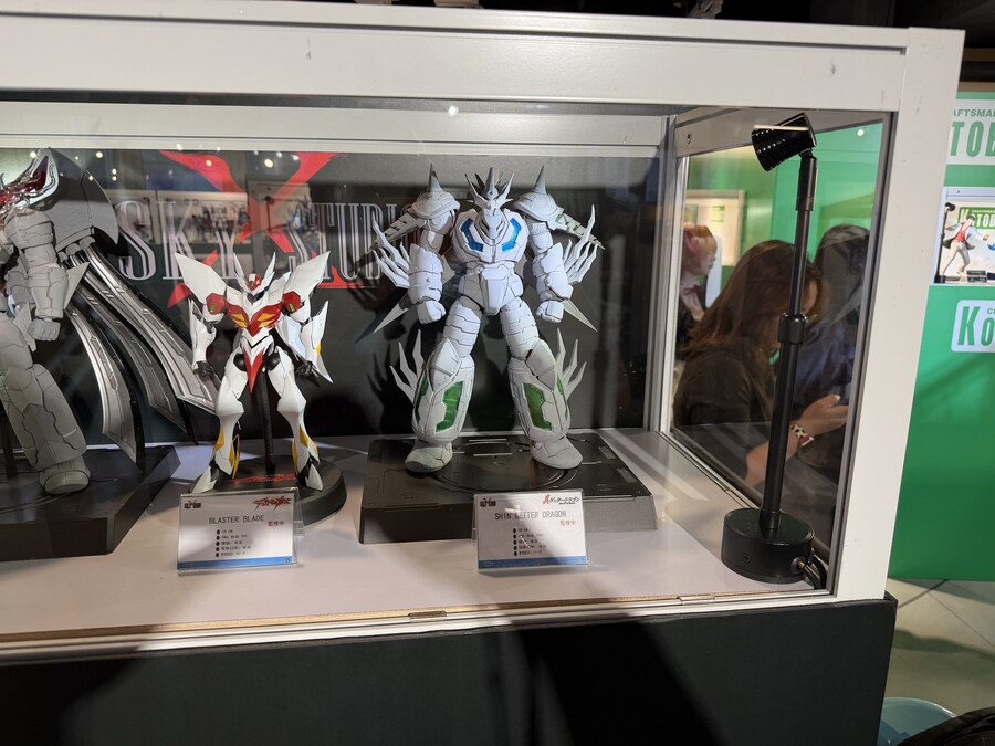 [스카이X스튜디오] SXD합금 진 겟타 드래곤, 마징엠페러G 등 전시_1.jpg