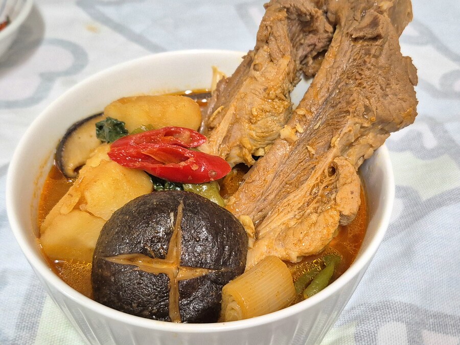 통뼈 물갈비 & 오리알 후라이_7.jpg