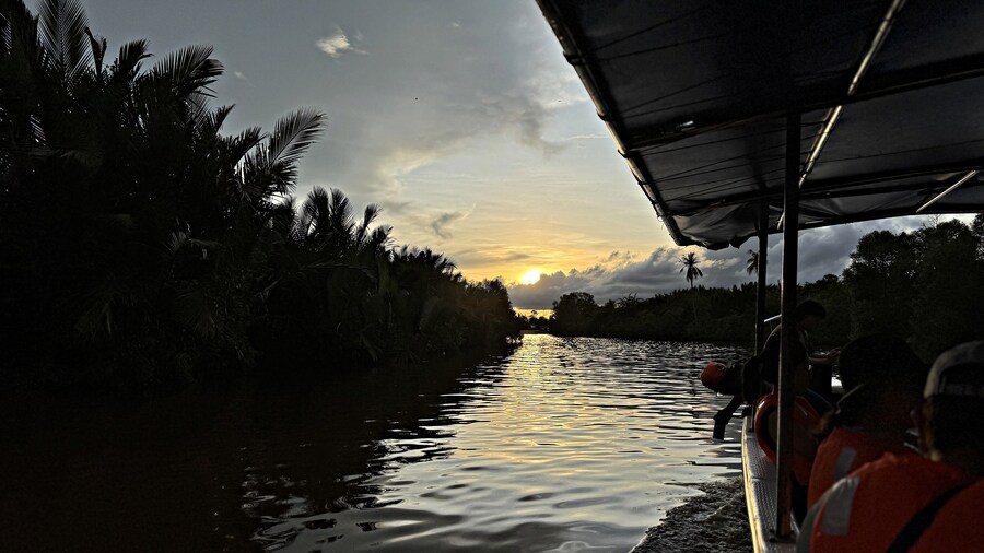 밖에서 밥 먹습니다 - 코타키나발루, Souled Out_1.jpg