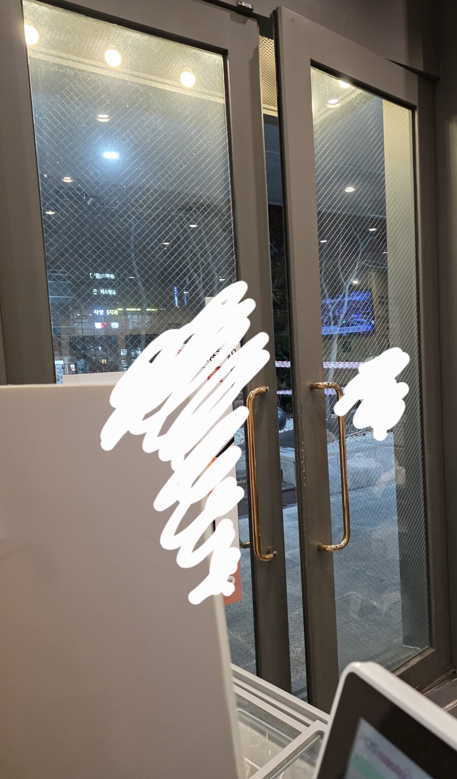 19세기 영국 노동자 체험 중인 알바생.jpg_1.jpg