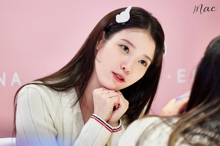 2025.11.26 제이에스티나, 아이유 팬사인회(허곰)_2.jpg