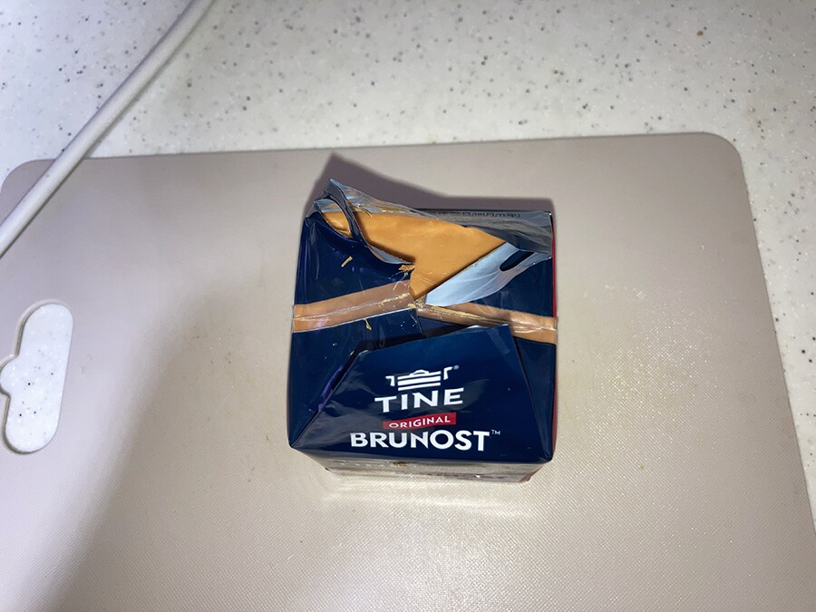 티네 브라운 치즈와 첫 빵굽_2.png