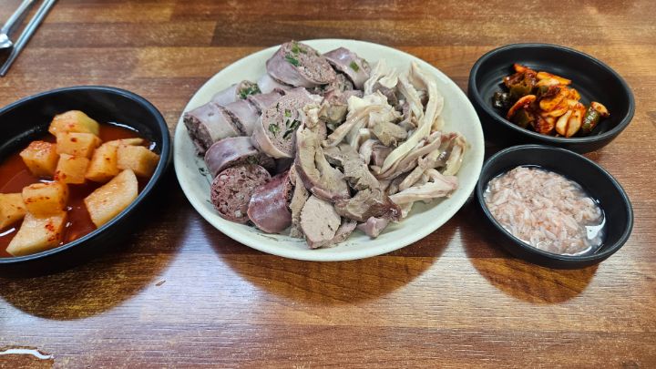 논산 100년넘게 4대째 영업중인 진짜 피순대!_5.jpg