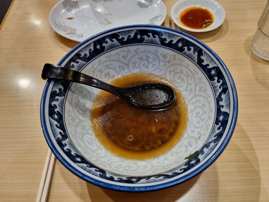 후쿠토쿠의 쇼유라멘_3.jpg