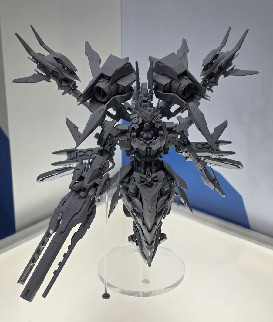 [GNF토이즈] 승리의 여신: 니케 - 기간틱 모더니아 원형 전시_1.jpg