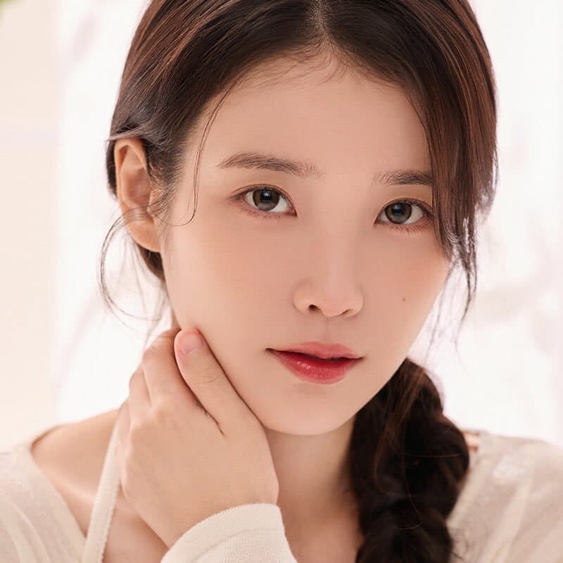 클라렌 새 화보_2.jpg