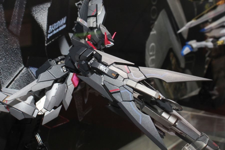 [반다이] 메탈 로봇혼 건담 AGE-2 다크 하운드 다각도 전시 사진_5.jpg