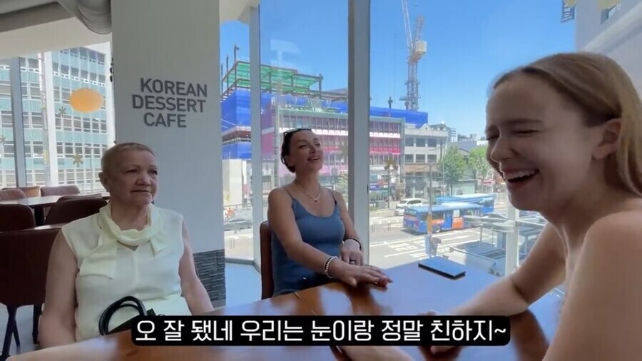 빙수를 보고 왜 이걸 돈주고 사먹는지 이해못한 사람_5.jpg