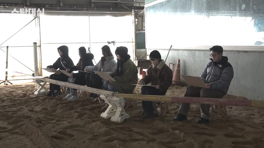 유튜브) 중세 말 정면 그림을 개못그린 이유_9.png