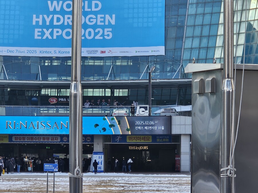 AGF) 늙고 병든 씹덕의 첫 방문기_1.jpg