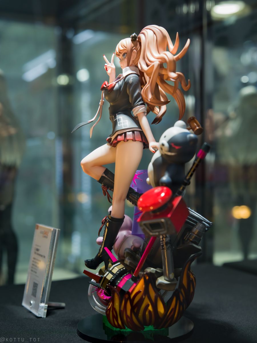 [굿 스마일] 1/7 단간론파 - 에노시마 준코 15th Ver 전시 사진_5.jpg