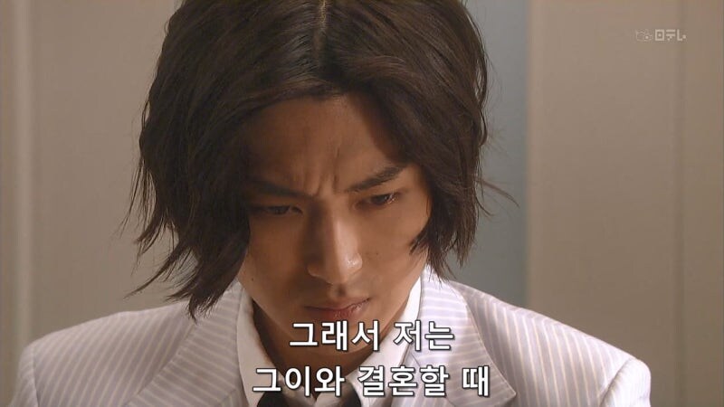 몸이 바뀌고나서야 아내의 은밀한 비밀을 알게된 야쿠자_16.jpg