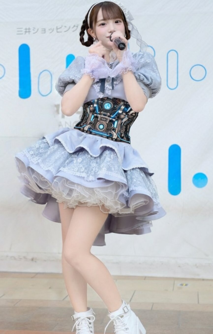 "뱃살 보정해줘" 일본 아이돌 요청에…충격적 결과물_25.jpg