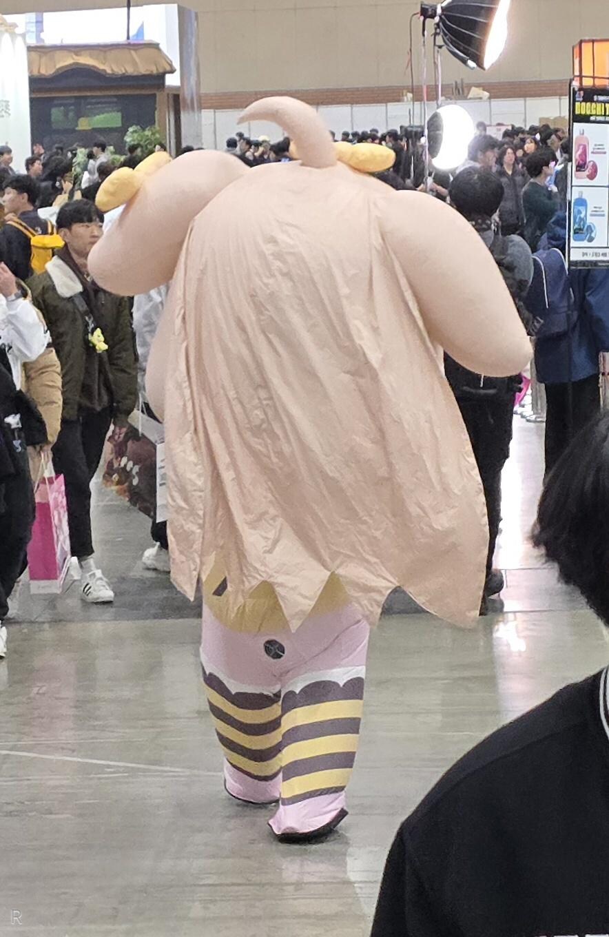 AGF)트릭컬)진짜 뜬금없이 나타나네_1.jpg